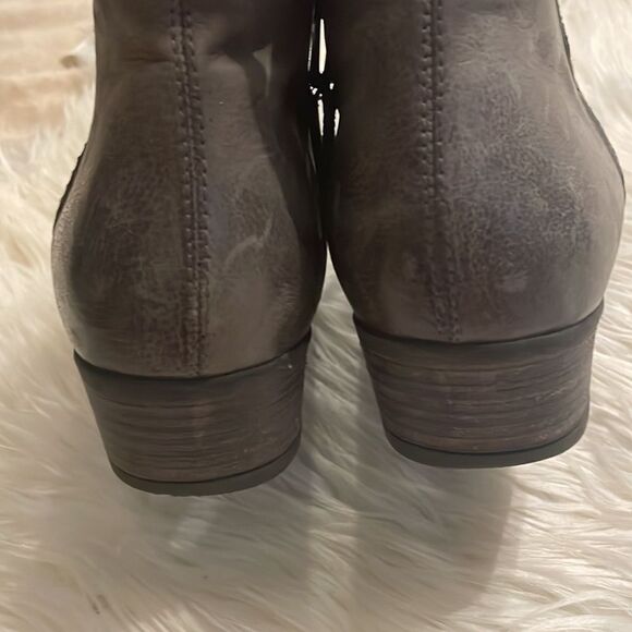 Miz Mooz Gray Barrett Ankle Bootie - Picture 4 of 11